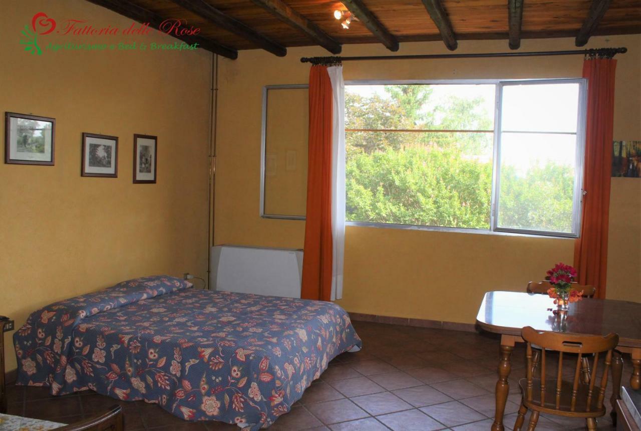 Fattoria Delle Rose Villa Salussola Eksteriør billede